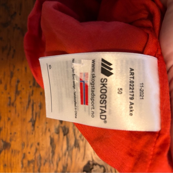 Red Running Hat - Picture 3 of 3